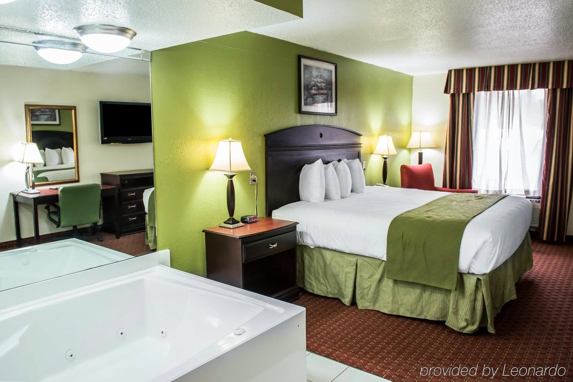 Quality Inn Chipley I-10 At Exit 120 Екстериор снимка